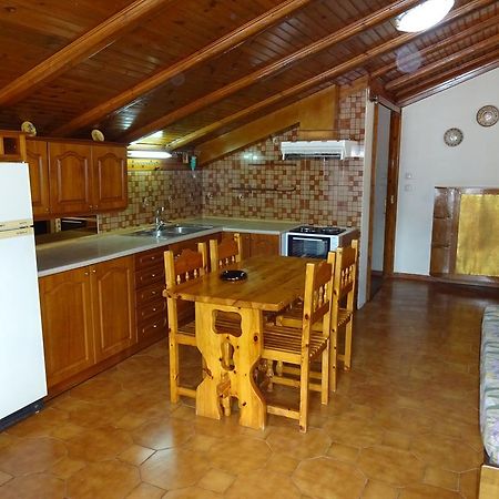 Marilena Apartments & Studios Ipsos Luaran gambar
