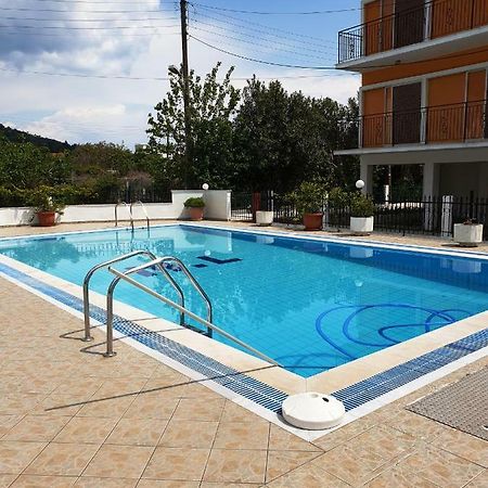 Marilena Apartments & Studios Ipsos Luaran gambar