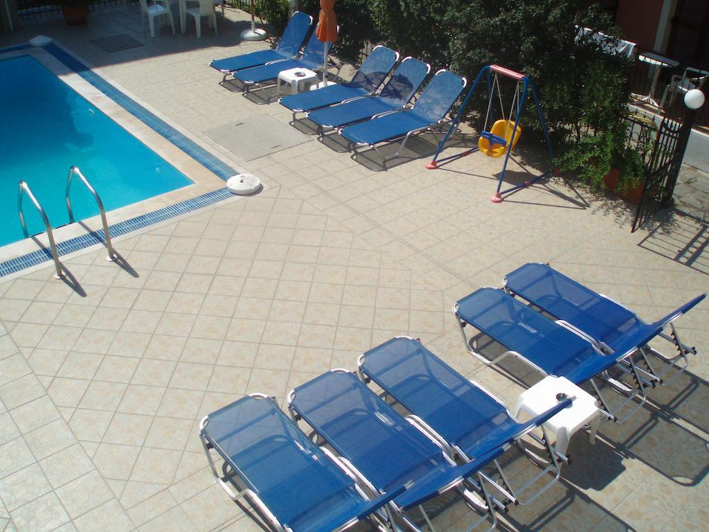 Marilena Apartments & Studios Ipsos Luaran gambar