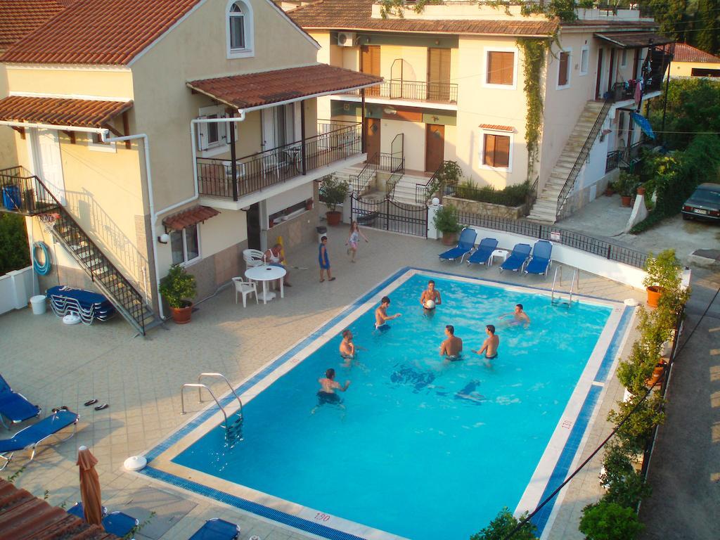 Marilena Apartments & Studios Ipsos Luaran gambar