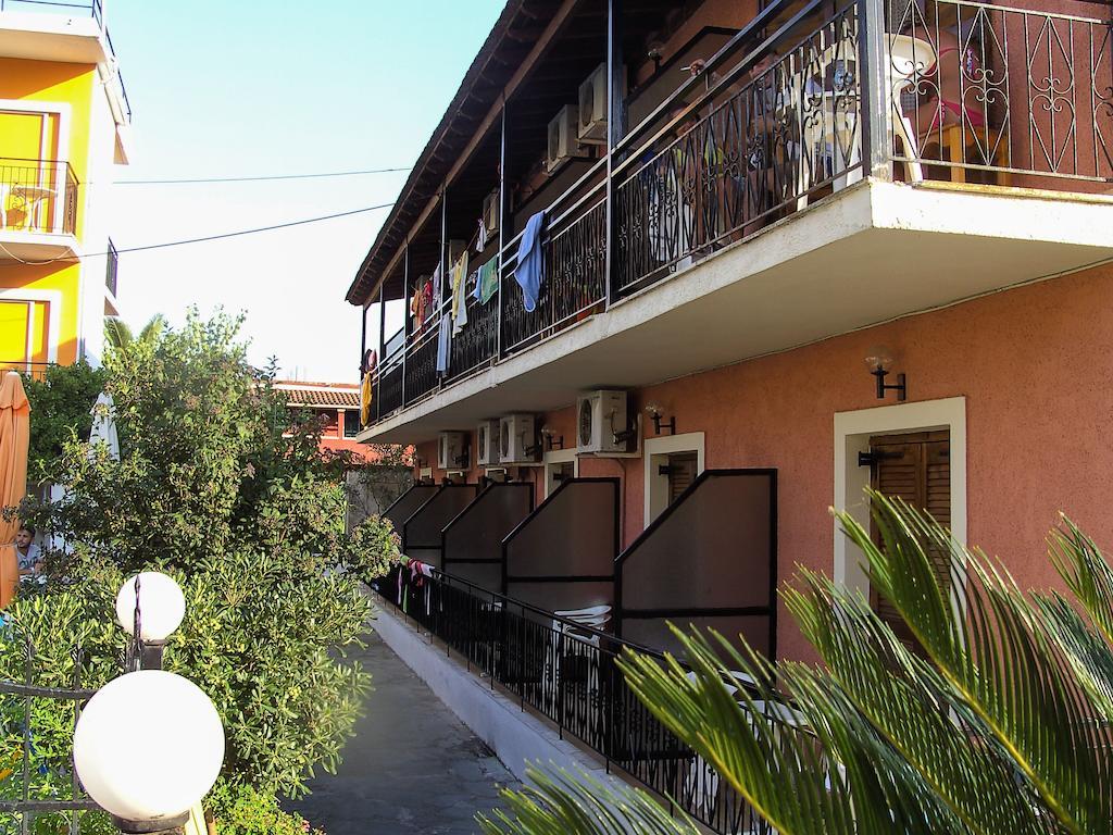 Marilena Apartments & Studios Ipsos Luaran gambar