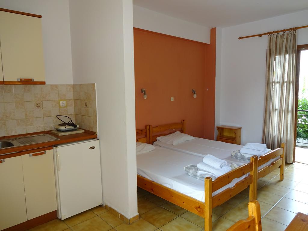 Marilena Apartments & Studios Ipsos Luaran gambar