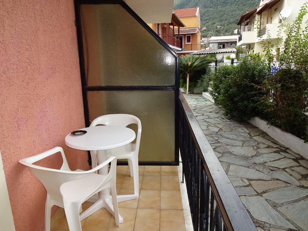 Marilena Apartments & Studios Ipsos Luaran gambar