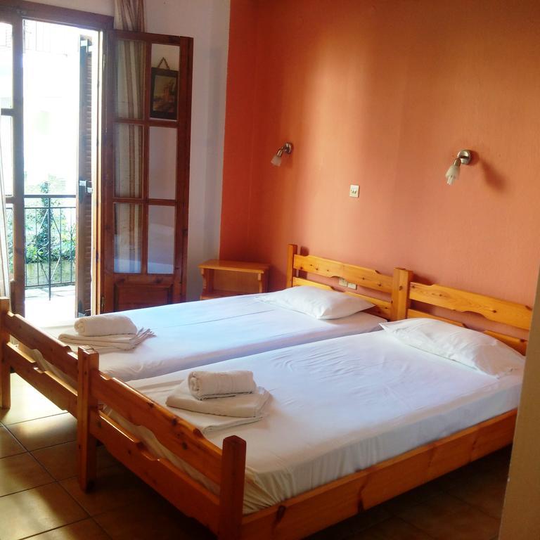 Marilena Apartments & Studios Ipsos Luaran gambar
