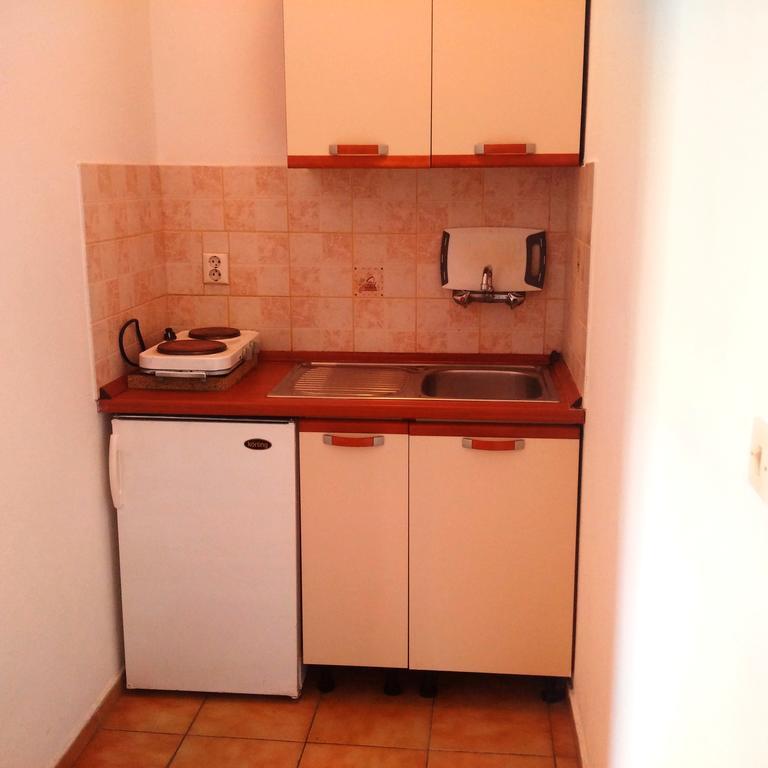 Marilena Apartments & Studios Ipsos Luaran gambar