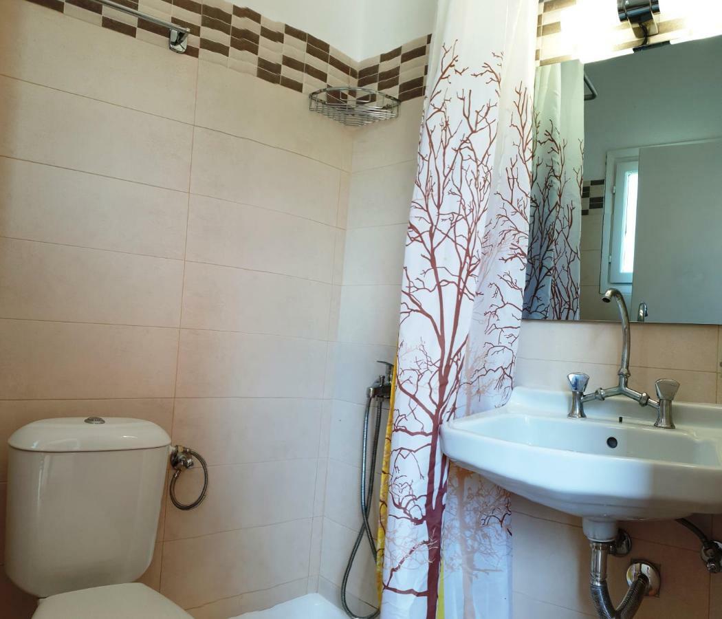 Marilena Apartments & Studios Ipsos Luaran gambar